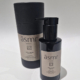 āsmi Ayurveda Stillness body- en massageolie met sandelhout en cederhout, pompfles 100 ml met koker